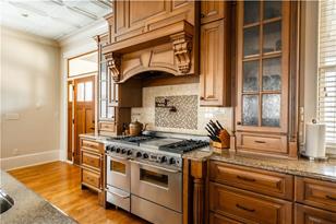 227 Skyview Ct - Photo 13