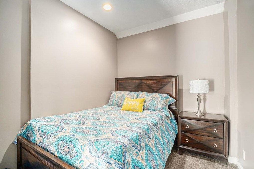 240 Morton Creek Cir, Alpharetta GA  30022-8100 exterior