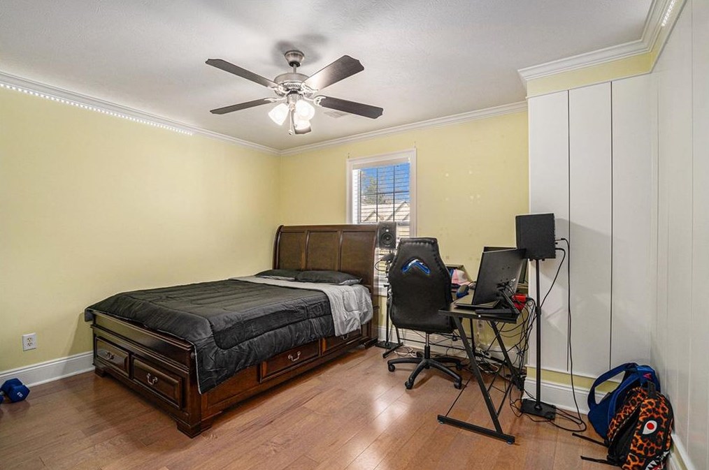 240 Morton Creek Cir, Alpharetta GA  30022-8100 exterior