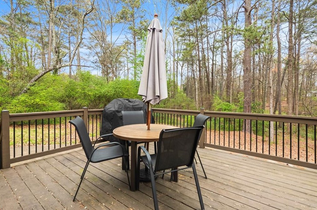 2753 Ashworth Cir, Lithonia GA  30078-3203 exterior