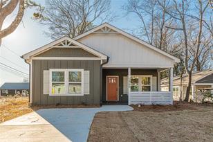 1945 Compton Dr SE - Photo 3