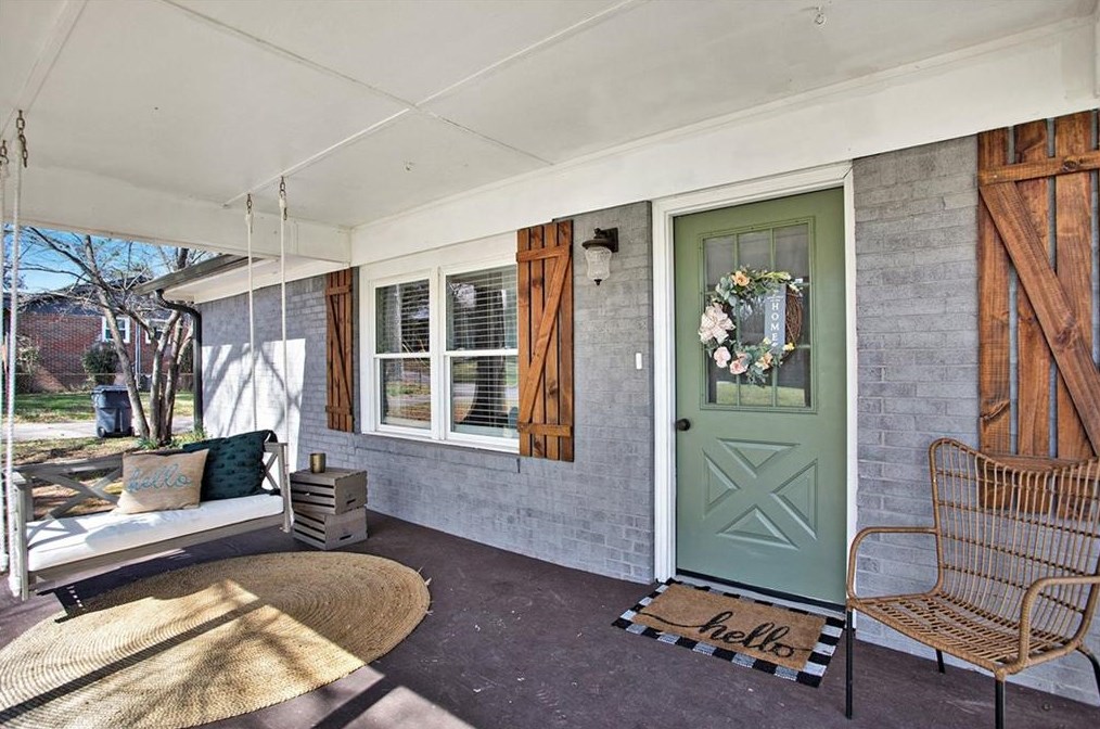 14 Love St, Cave Spring GA  30124-2722 exterior