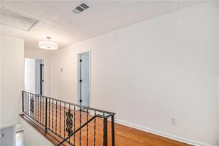 3371 Luxembourg Cir - Photo 17