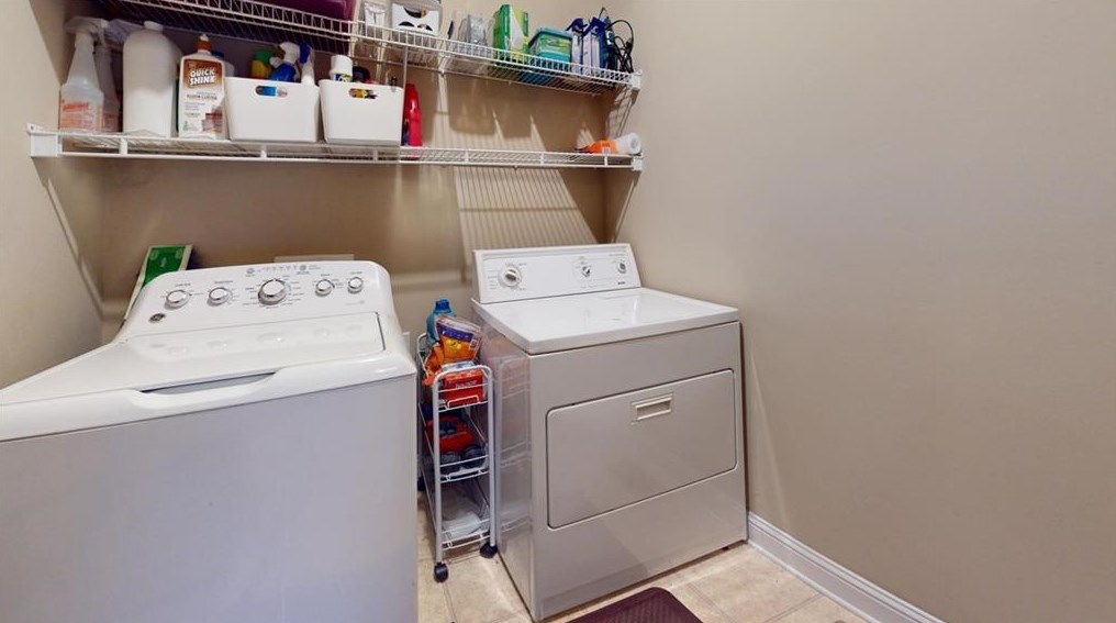 1557 Reserve Cir, Decatur GA  30033-1538 exterior