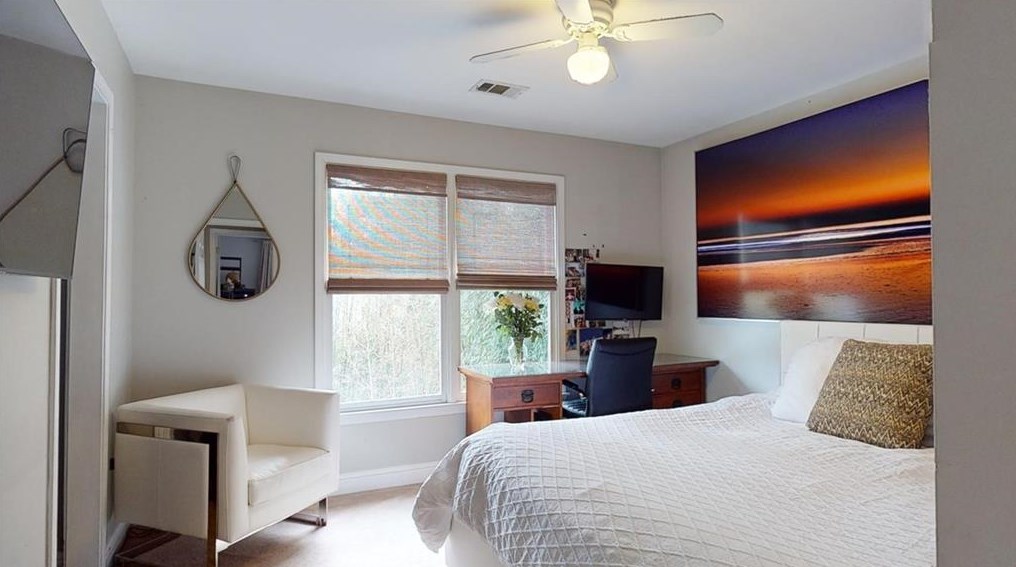 1557 Reserve Cir, Decatur GA  30033-1538 exterior