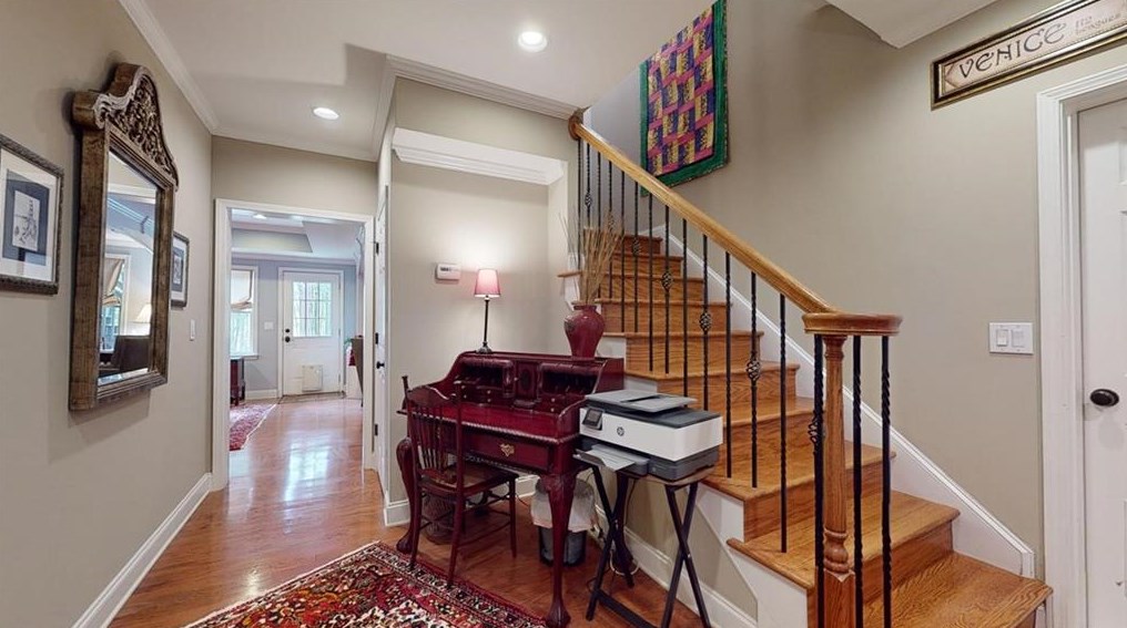 1557 Reserve Cir, Decatur GA  30033-1538 exterior