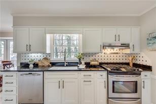 681 Hilton Ave - Photo 11