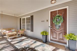 681 Hilton Ave - Photo 5