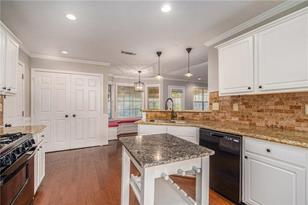 5452 Mayfair Crossing Dr - Photo 13