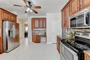 1558 Macy Ln - Photo 15