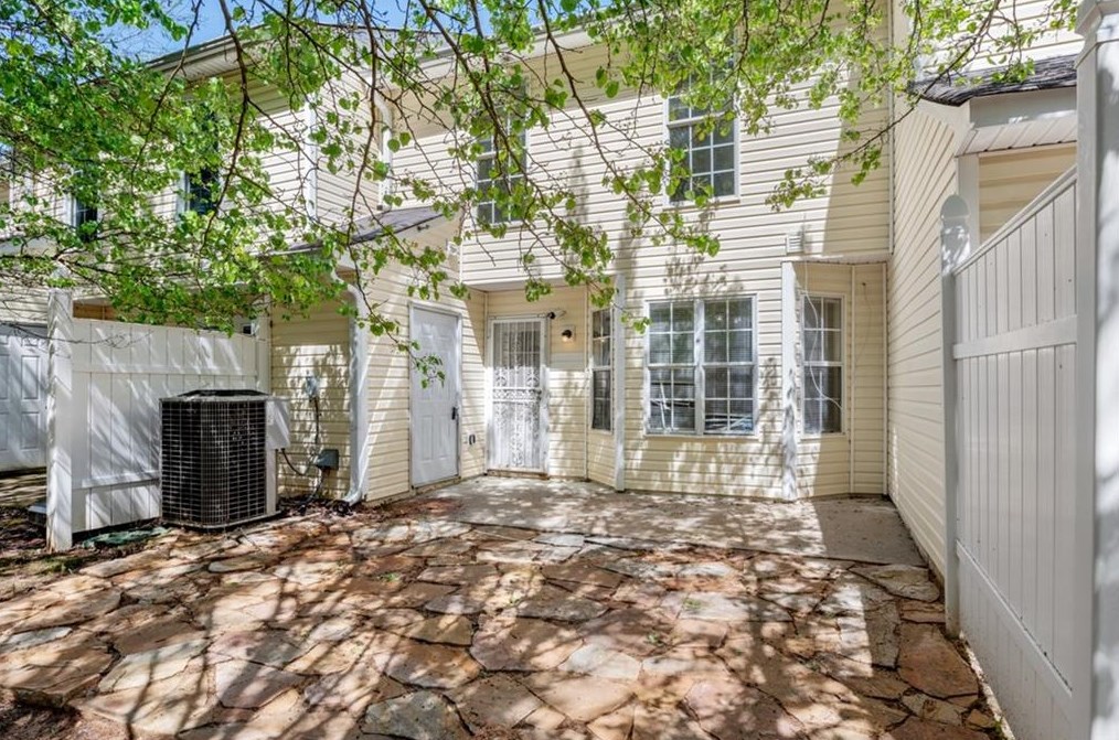 3818 Waldrop Ln, Decatur GA  30034-6789 exterior