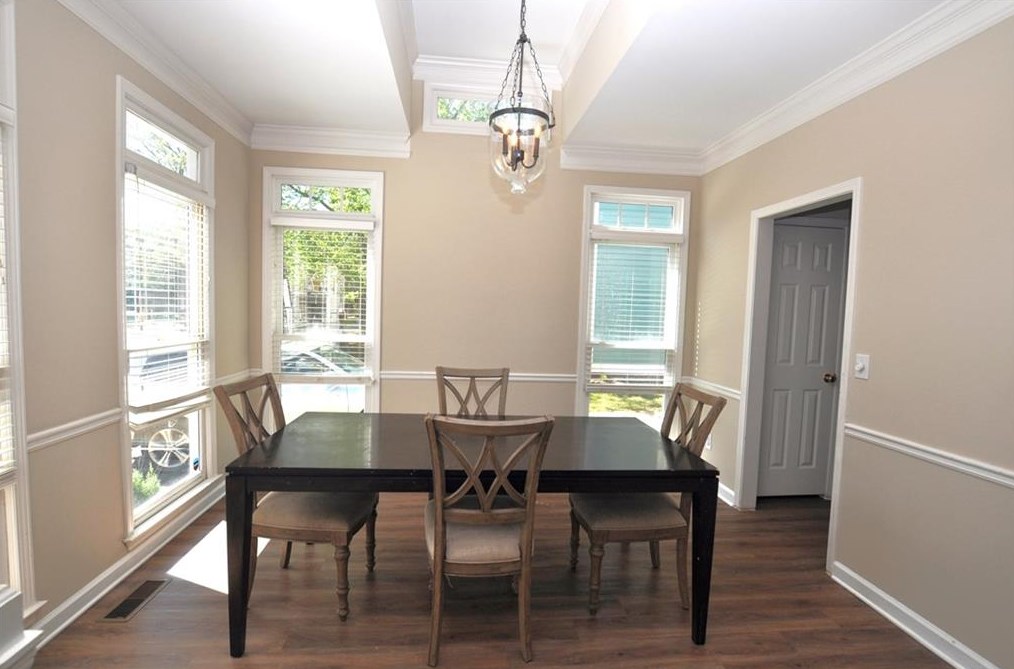 215 Ridley Ln, Decatur GA  30030-2912 exterior