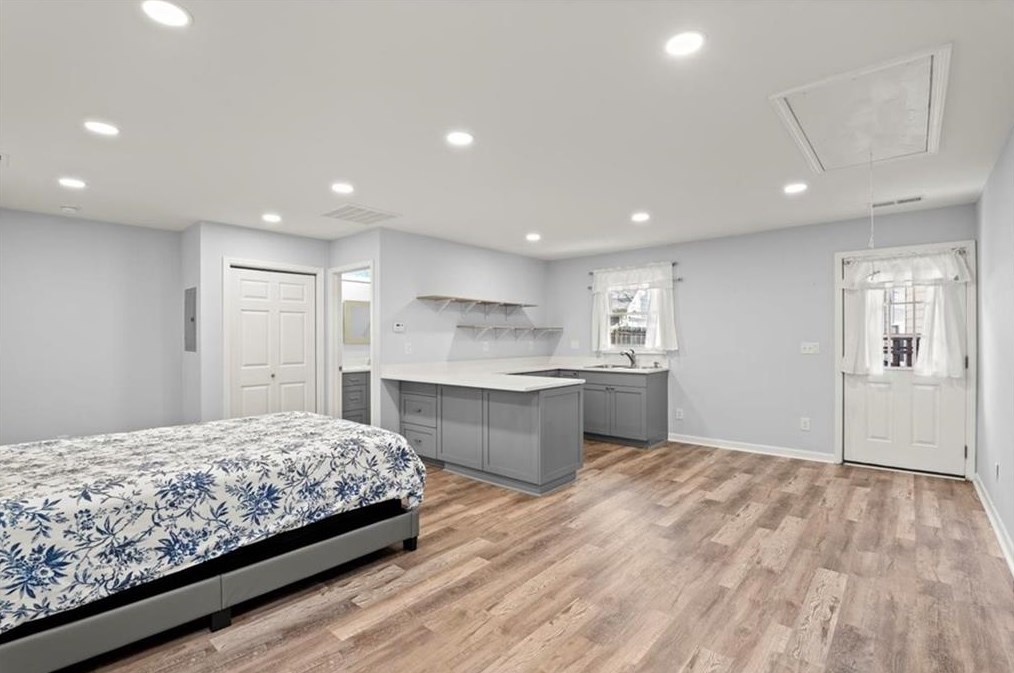 215 Ridley Ln, Decatur GA  30030-2912 exterior