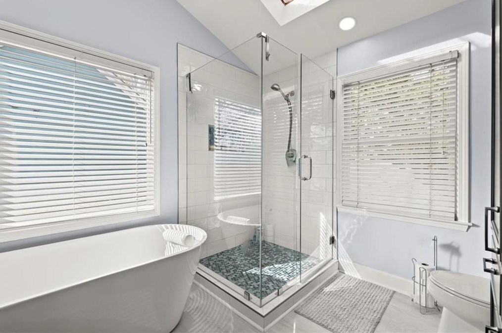 215 Ridley Ln, Decatur GA  30030-2912 exterior