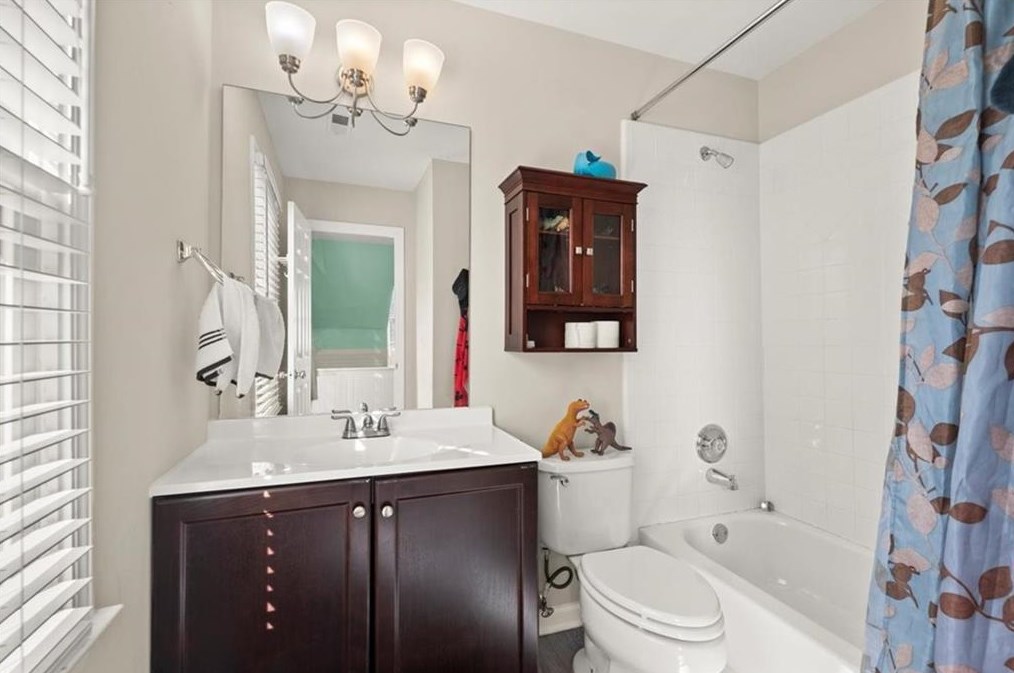 215 Ridley Ln, Decatur GA  30030-2912 exterior