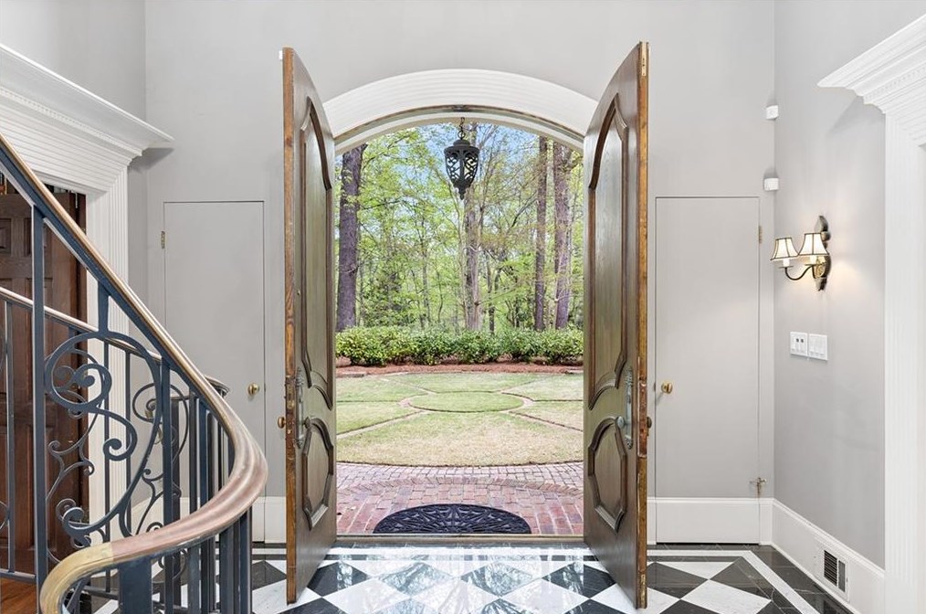 10 Wesley Rdg, Atlanta GA  exterior