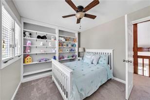 5015 Willow Bluff Dr, Atlanta, GA 30350-1035