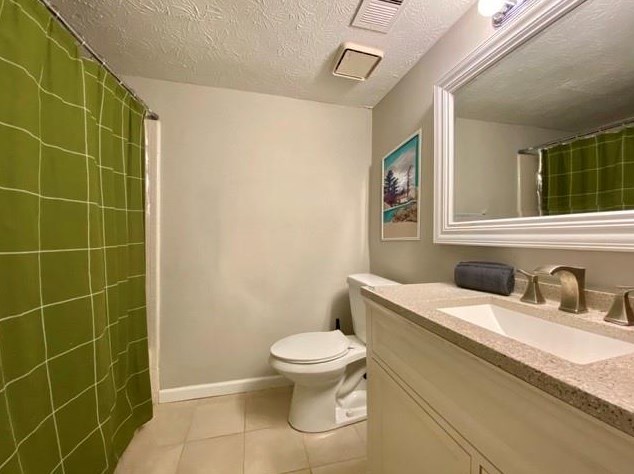 2953 4 Oaks Dr, Atlanta GA  30360-1753 exterior