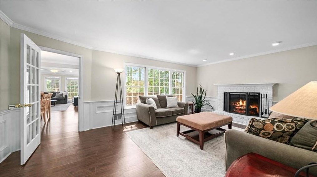 2953 4 Oaks Dr, Atlanta GA  30360-1753 exterior