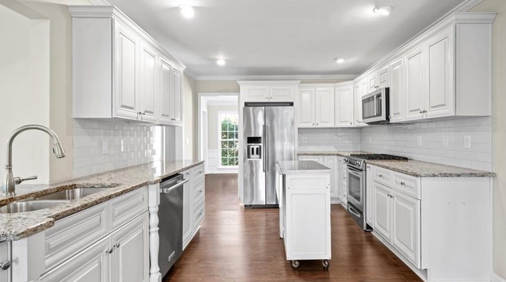 2953 4 Oaks Dr, Atlanta GA  30360-1753 exterior