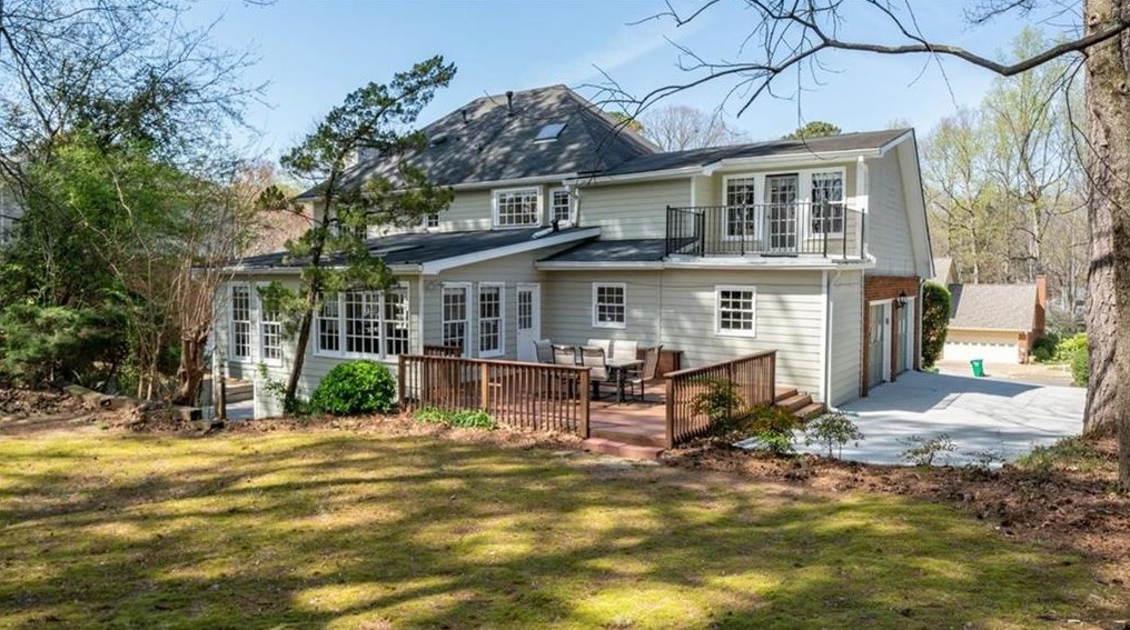 2953 4 Oaks Dr, Atlanta GA  30360-1753 exterior