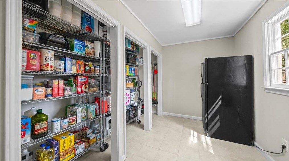 2953 4 Oaks Dr, Atlanta GA  30360-1753 exterior