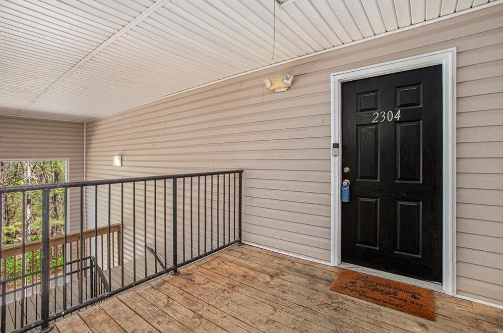 2304 Par 3 Way, Lithonia GA 30038-1805 exterior