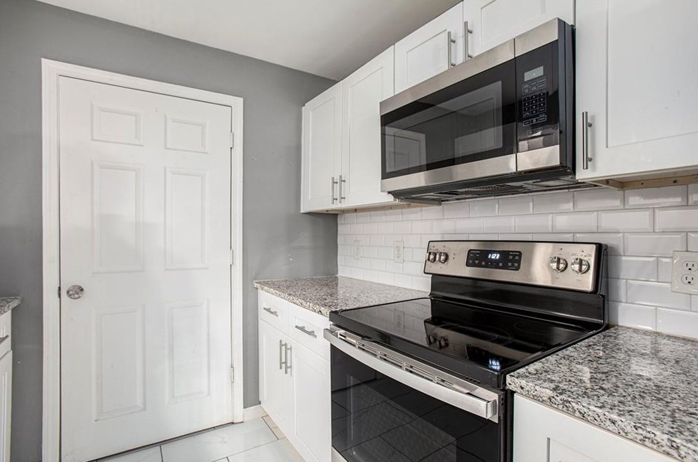 2304 Par 3 Way, Lithonia GA 30038-1805 exterior