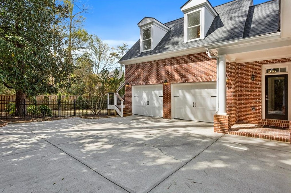 1539 Brookhaven Trce, Atlanta GA  30319-2557 exterior