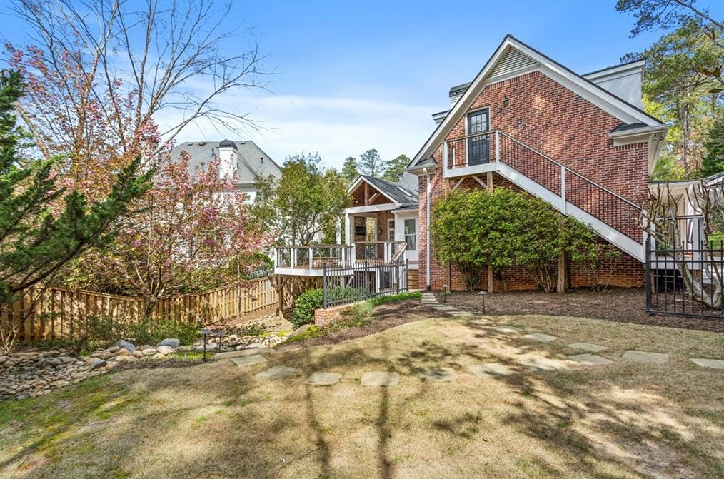 1539 Brookhaven Trce, Atlanta GA  30319-2557 exterior