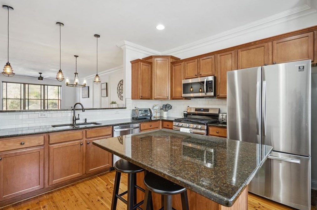 1824 Morning Star Ln, Tucker GA  30084-7146 exterior