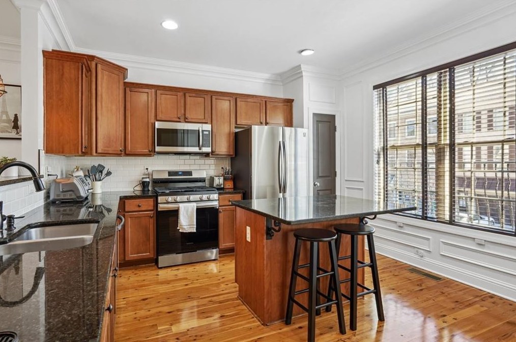 1824 Morning Star Ln, Tucker GA  30084-7146 exterior