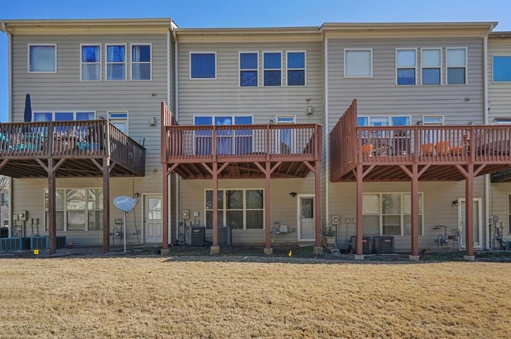 1824 Morning Star Ln, Tucker GA  30084-7146 exterior