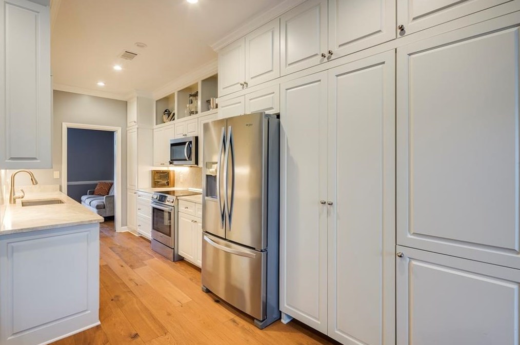 47 Willow Gln, Atlanta GA  30342-1341 exterior