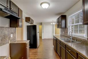 3935 Woodyhill Dr - Photo 13