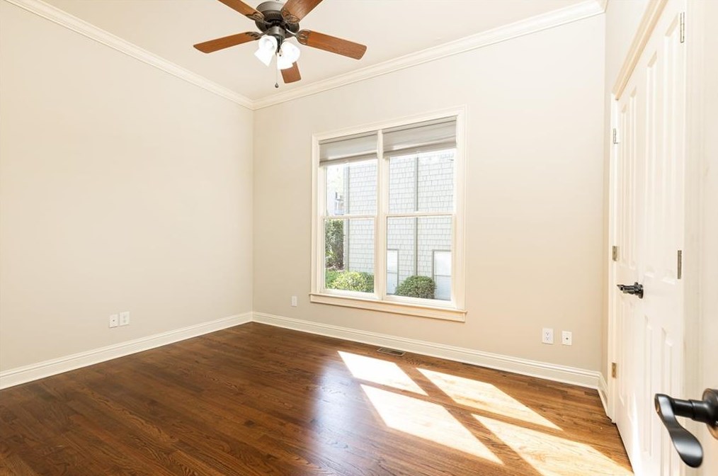 3188 Windsor Lake Dr, Atlanta GA  30319-2372 exterior