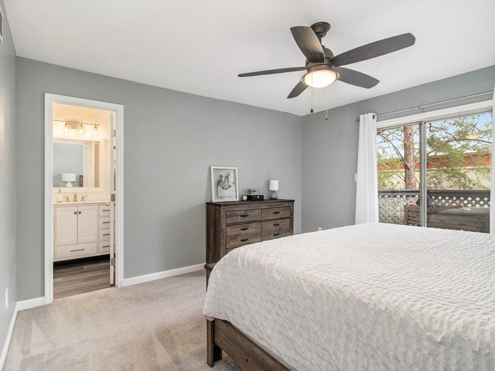 1196 Weatherstone Dr, Atlanta GA  30324-4643 exterior