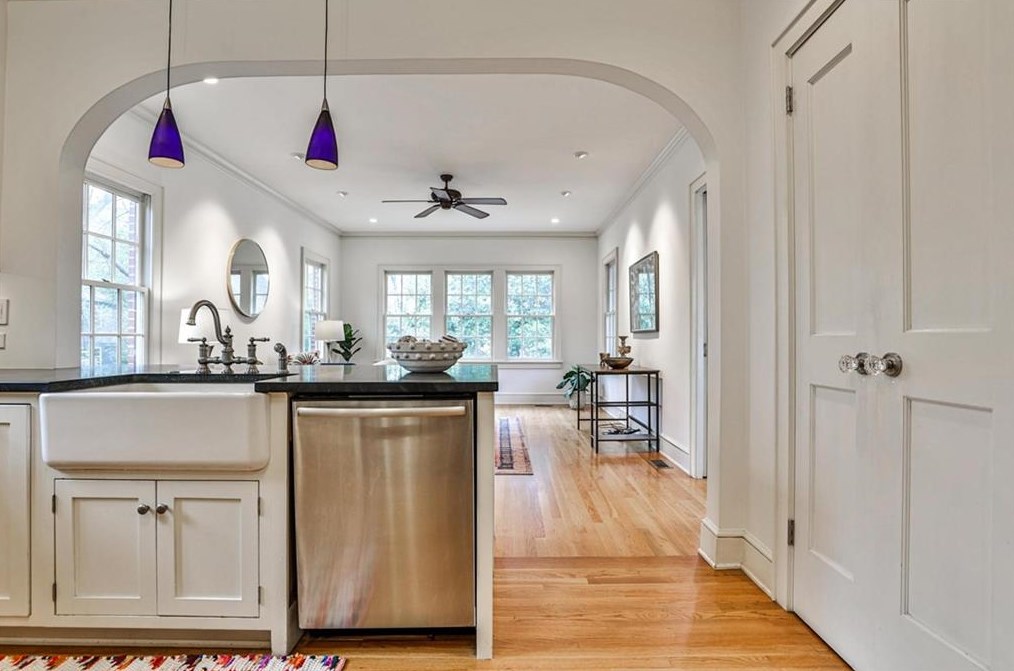 324 Oakland St, Decatur GA  30030-2429 exterior