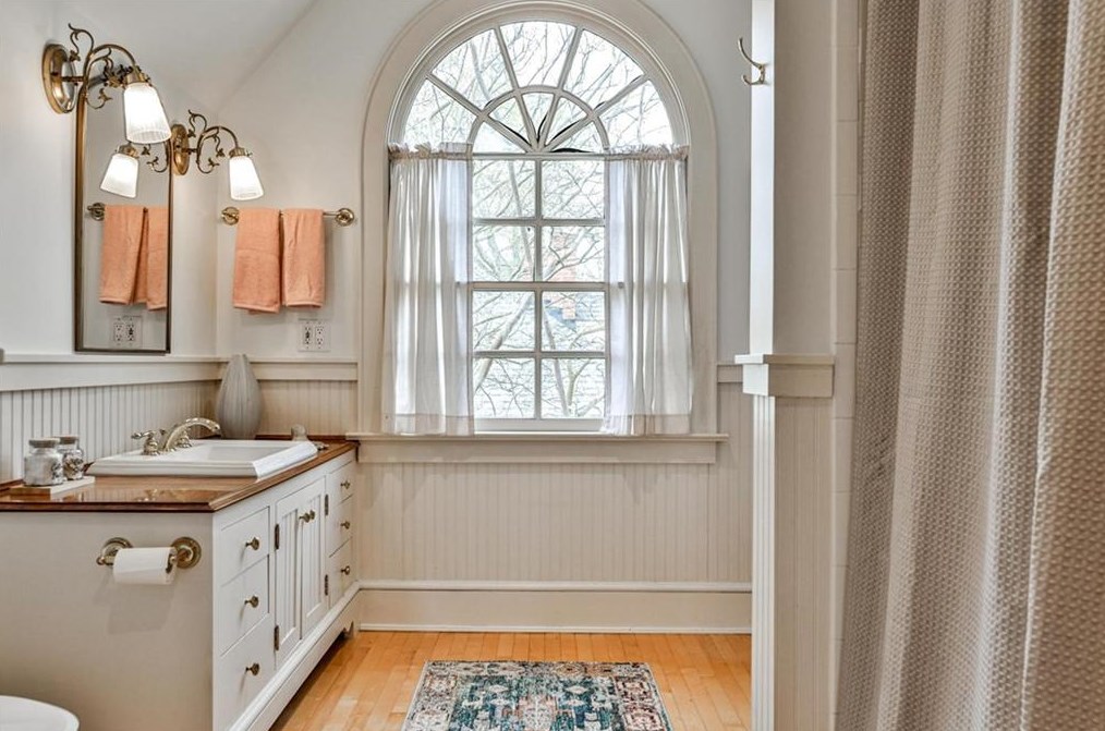 324 Oakland St, Decatur GA  30030-2429 exterior