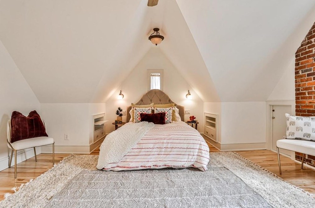 324 Oakland St, Decatur GA  30030-2429 exterior