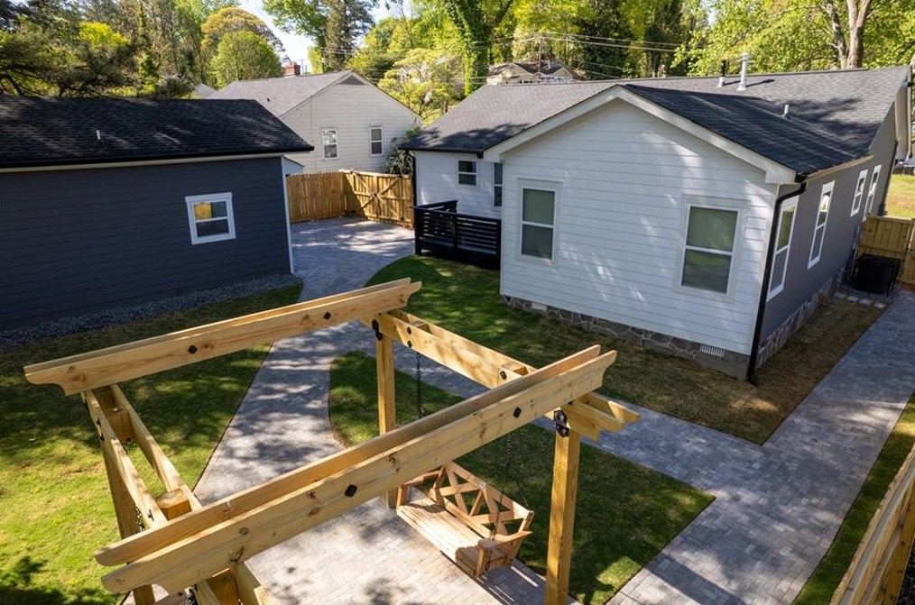 2854 Blount St, Atlanta GA  30344-3751 exterior