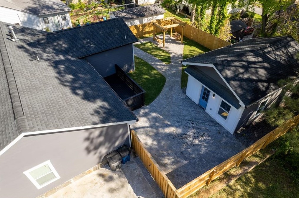 2854 Blount St, Atlanta GA  30344-3751 exterior