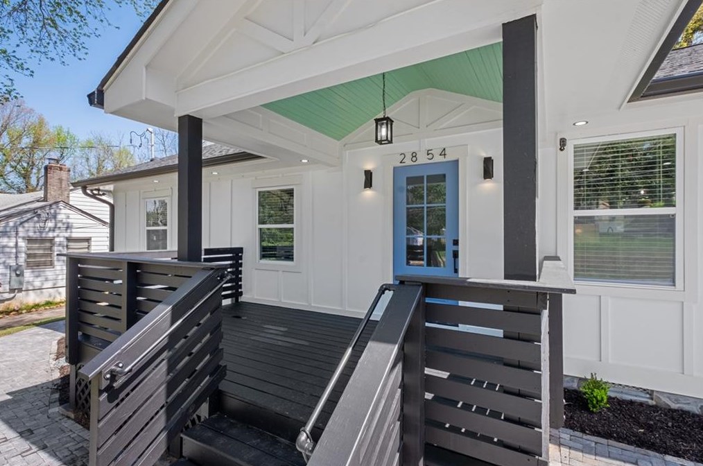 2854 Blount St, Atlanta GA  30344-3751 exterior