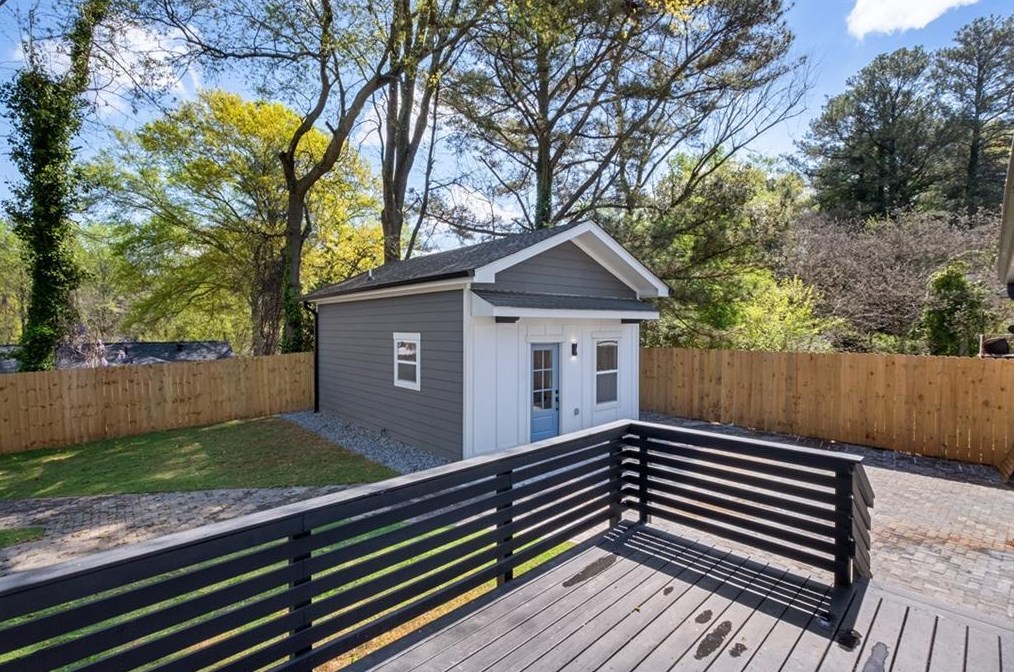 2854 Blount St, Atlanta GA  30344-3751 exterior
