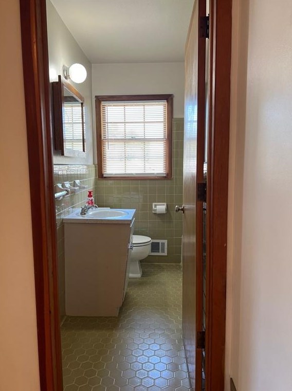 1915 Gherry Dr, Austell GA 30106-2923 exterior