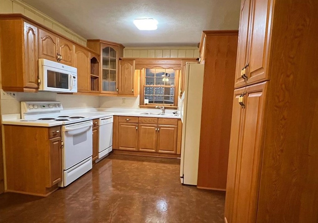 1915 Gherry Dr, Austell GA 30106-2923 exterior