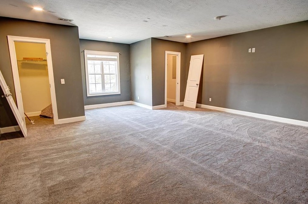 601 Hall Memorial Rd, Calhoun GA  30701-8357 exterior