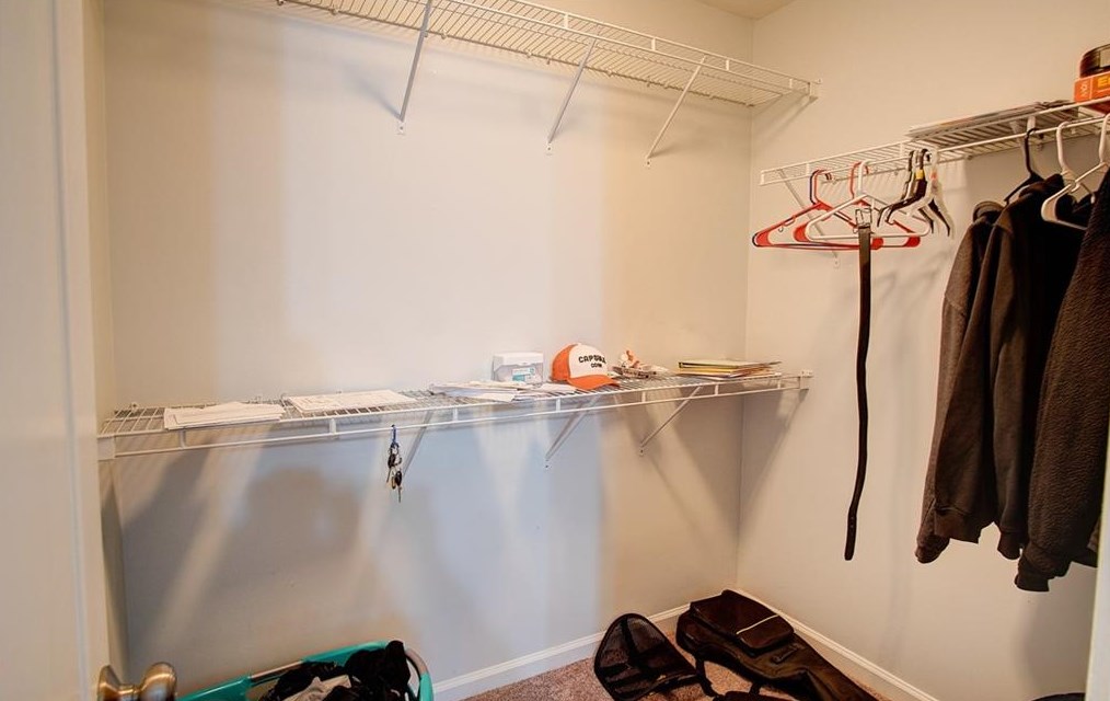 601 Hall Memorial Rd, Calhoun GA  30701-8357 exterior