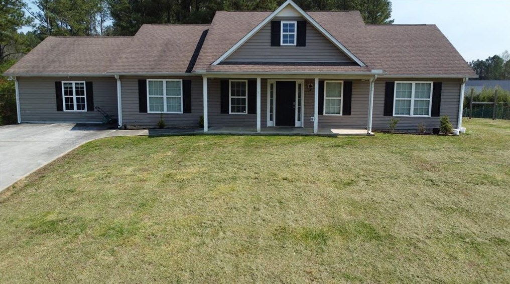 601 Hall Memorial Rd, Calhoun GA  30701-8357 exterior