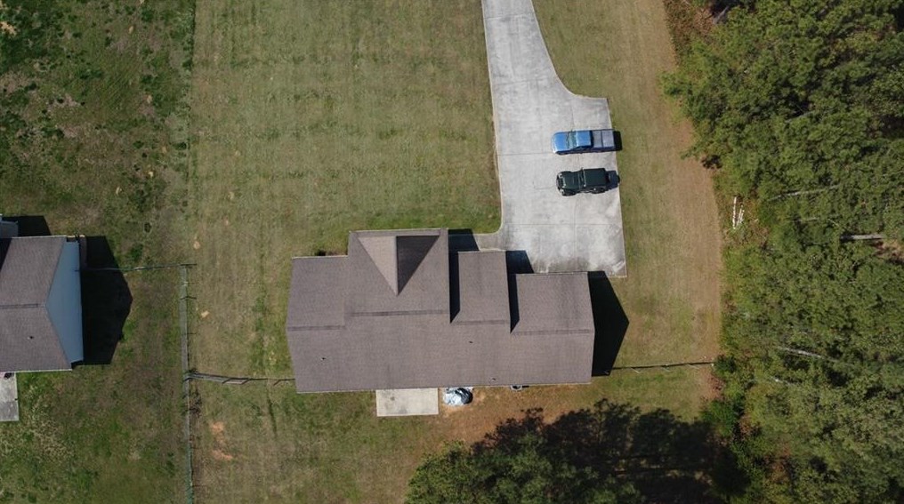 601 Hall Memorial Rd, Calhoun GA  30701-8357 exterior